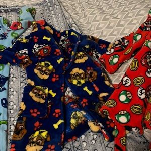 Boys pjs size 4t
